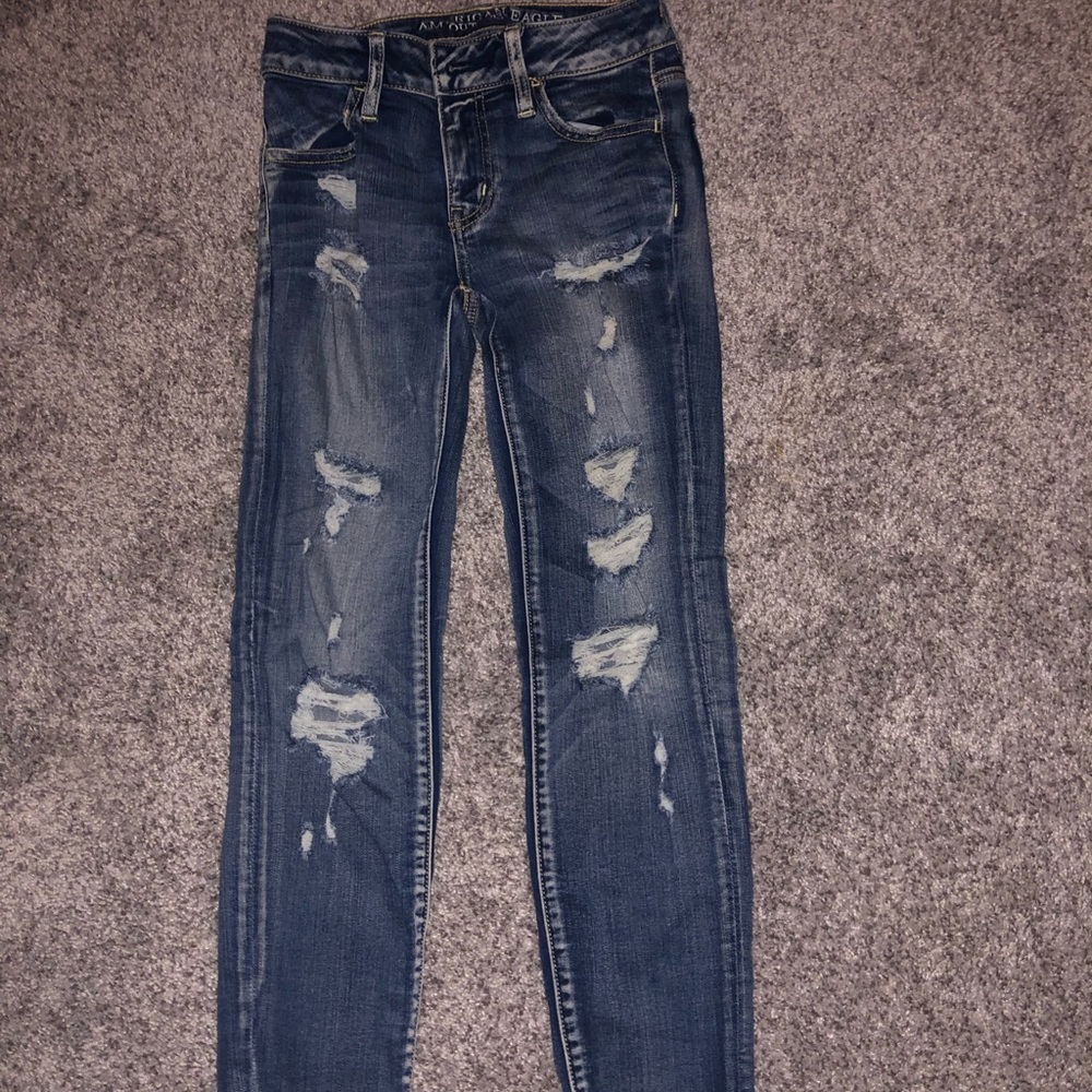 American eagle distressed jean